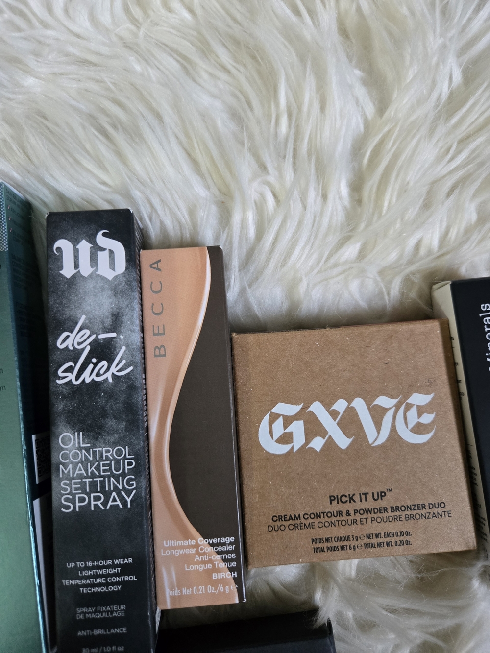 Makeup By Mario Palette with Black, Rose Gold & Tan Packaged Makeup - Picture 4 of 8